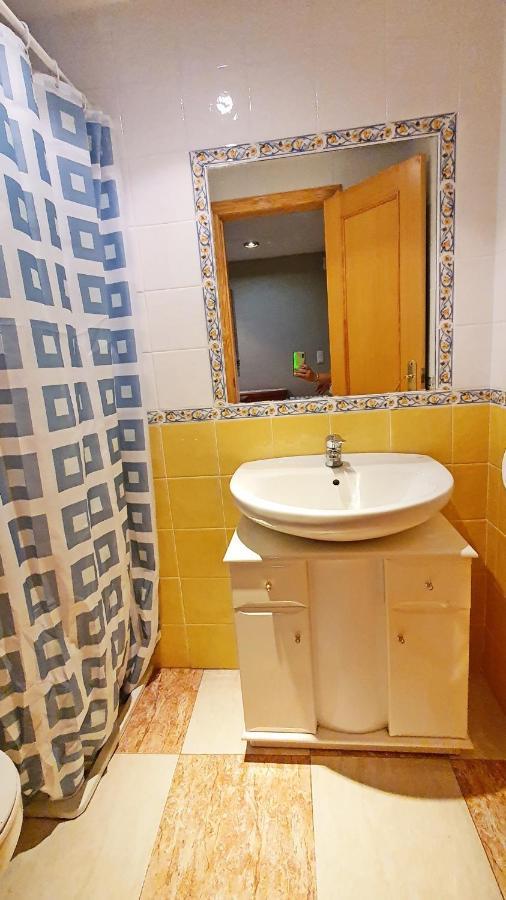 LES GAVINES - MIRAMAR Alquiler solo Familias Apartamento Exterior foto